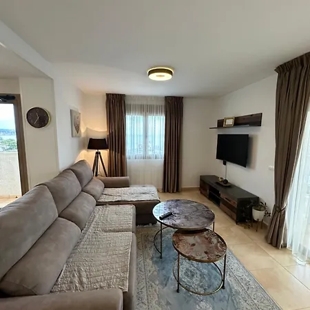 Esmeralda Apartman *